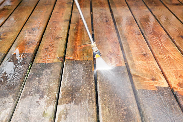 Best Commercial Pressure Washing  in Deland, FL